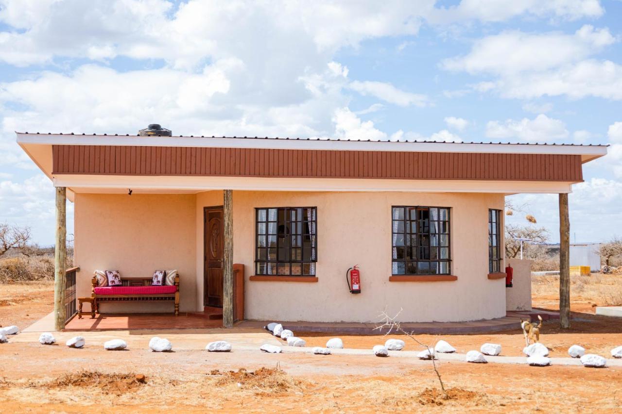 Wild Amboseli Ndovu Cottage. 외부 사진
